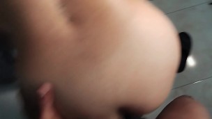 Pruebo y monto la BBC de mi compañero de cuarto, me deja el coño abierto y húmedo – JULIANA ROSE