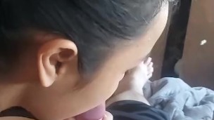 STEP-SISTER gives a good BLOWJOB for good morning – she SUCKS THE COCK LIKE AN EXPERT