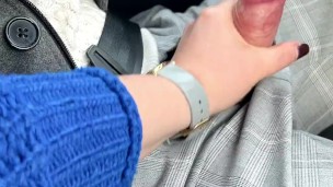 Car Blowjob during daylight – sloppy and dirty